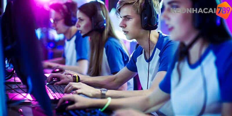 Chủ đề thắc mắc cá cược Esport ở đâu uy tín